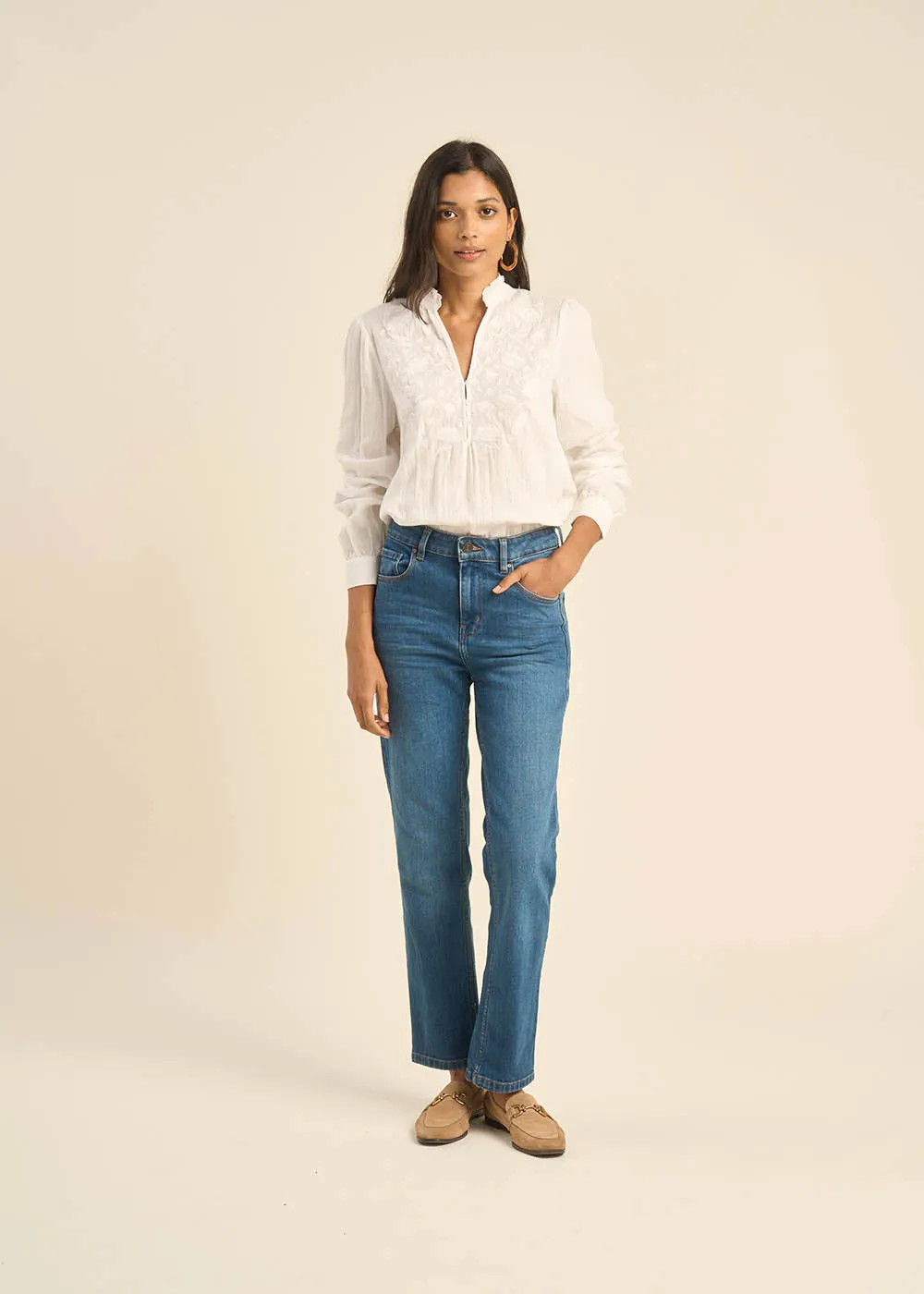 Blouse brodée