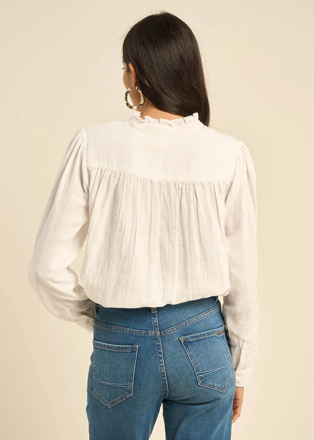 Blouse brodée