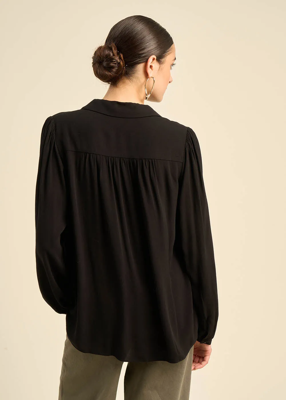 Blouse à manches bouffantes