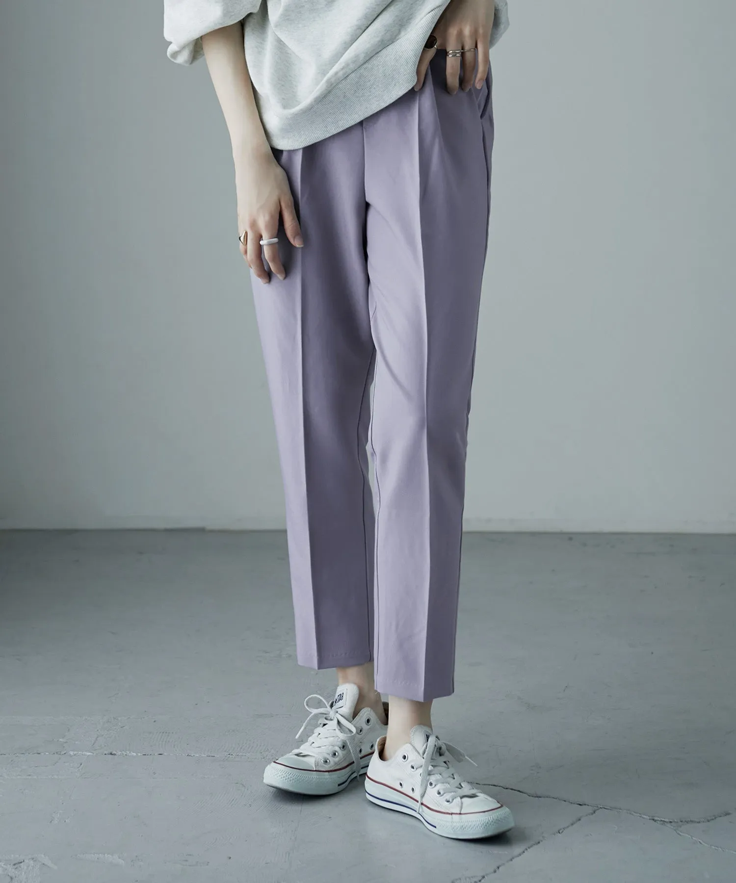 Center press tapered pants