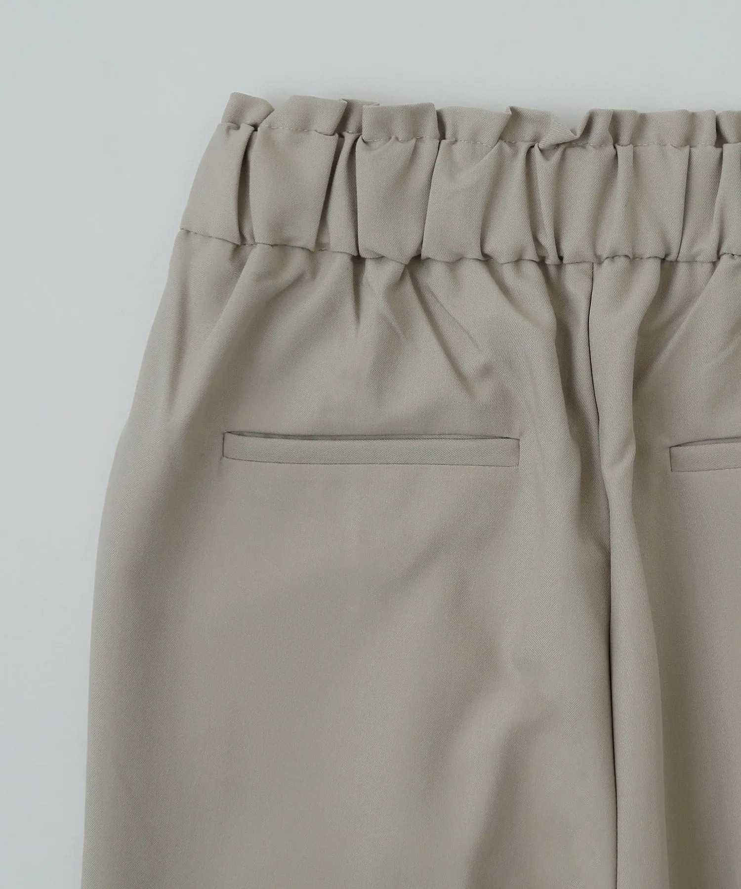 Center press tapered pants