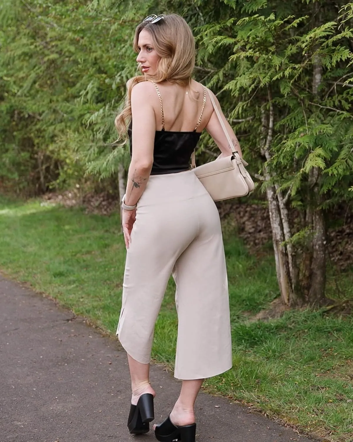 G4Free Capri Pants for Women Wide Leg Yoga Pants for Summer Flowy Capris Loose Casual Cropped Pants with Pockets