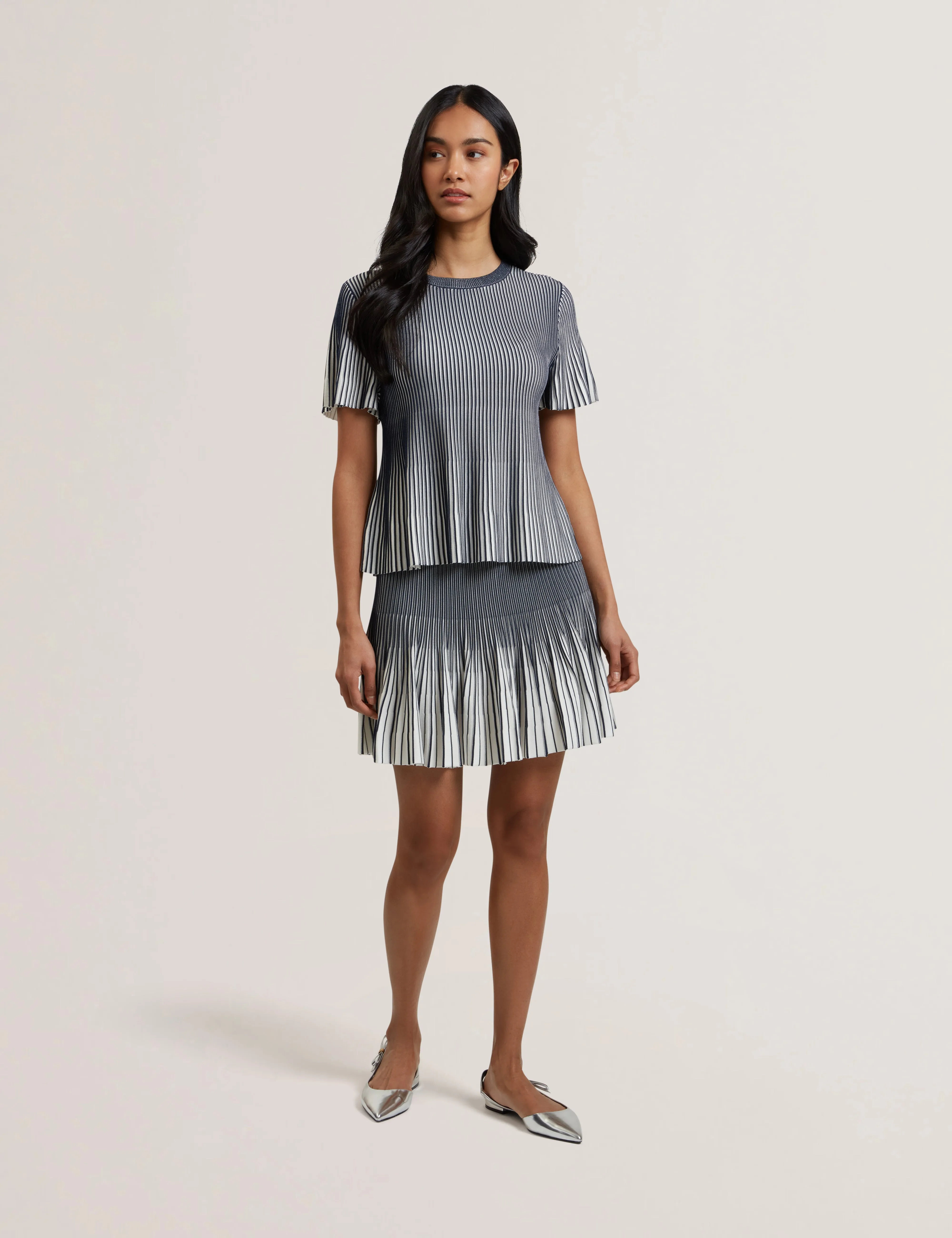 Hethrr Textured Stripe Fluted Sleeve Tee Navy