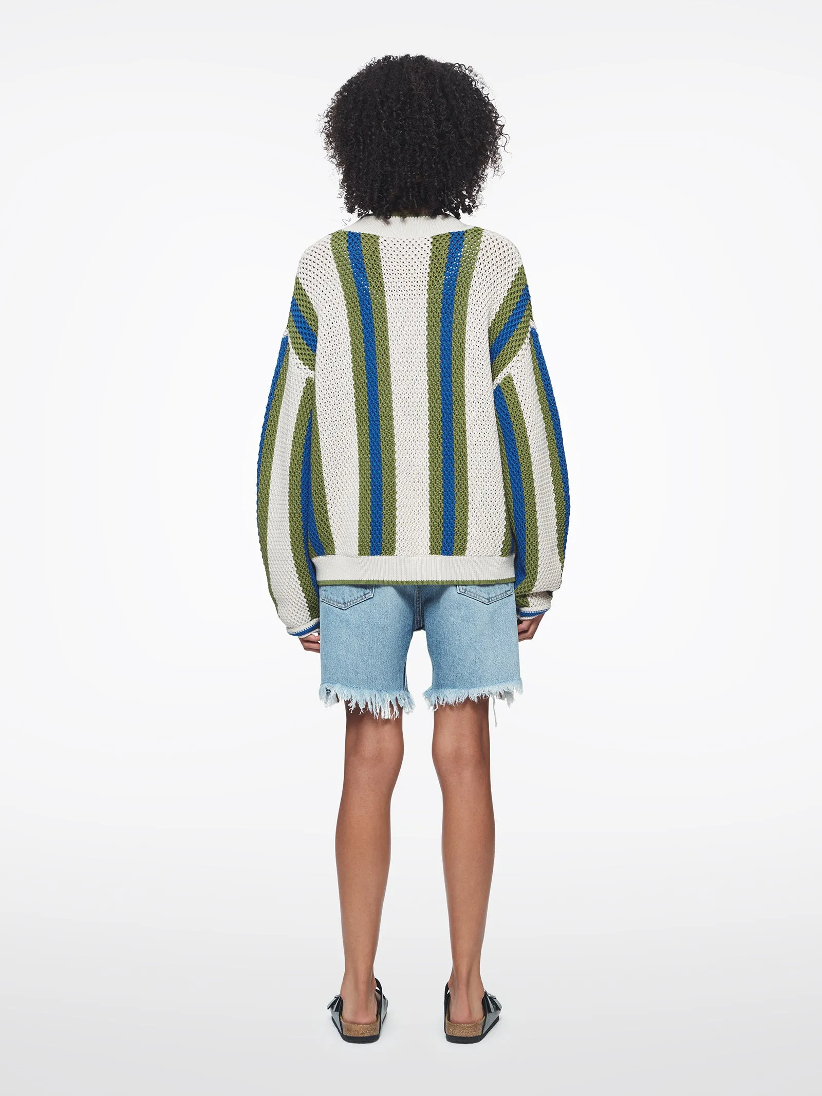 Textured Stripe V-neck in Pebble Stripe