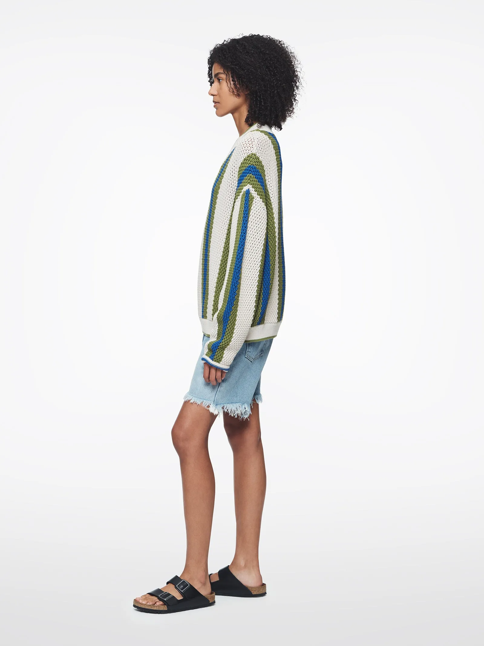Textured Stripe V-neck in Pebble Stripe