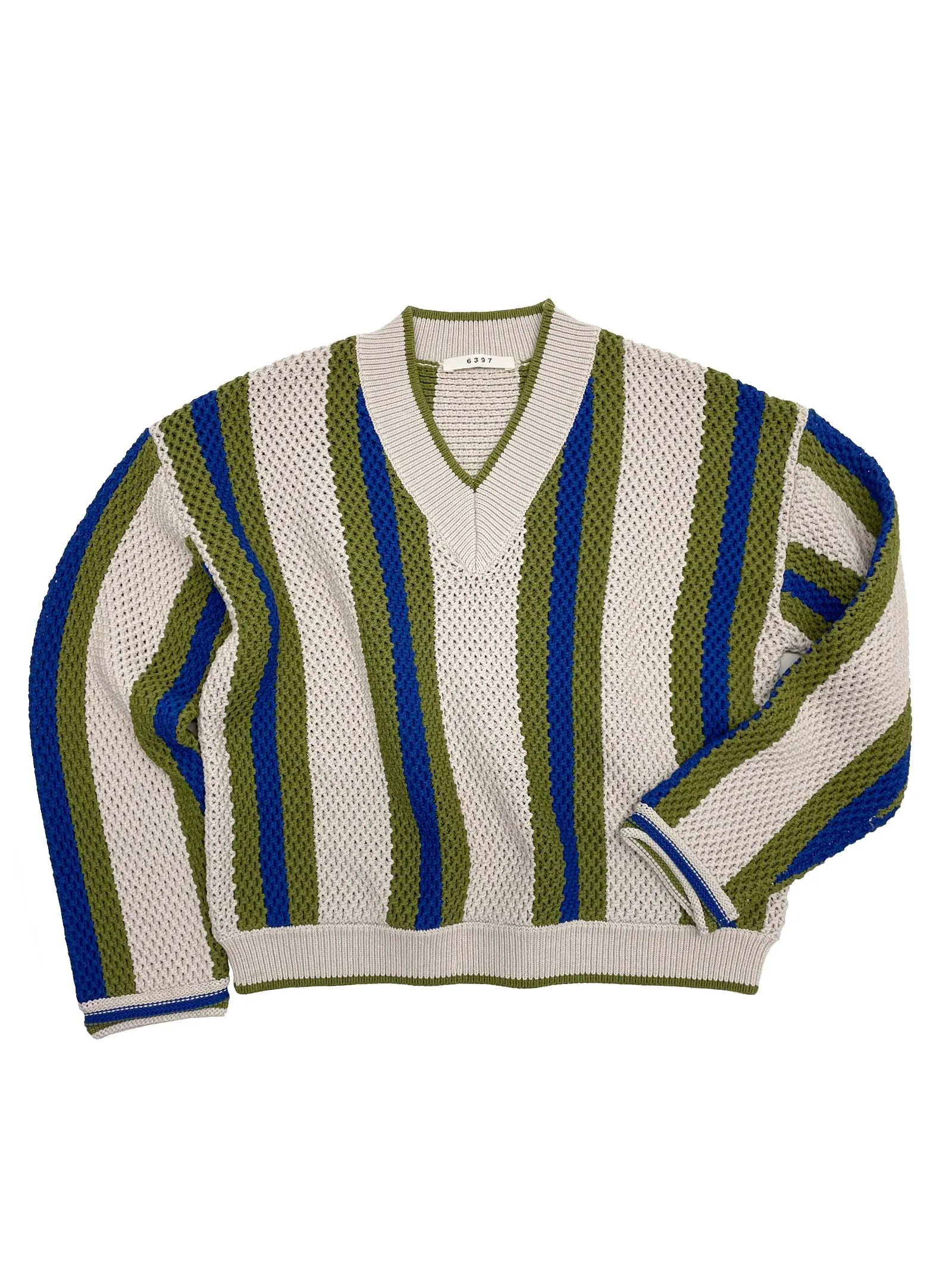 Textured Stripe V-neck in Pebble Stripe