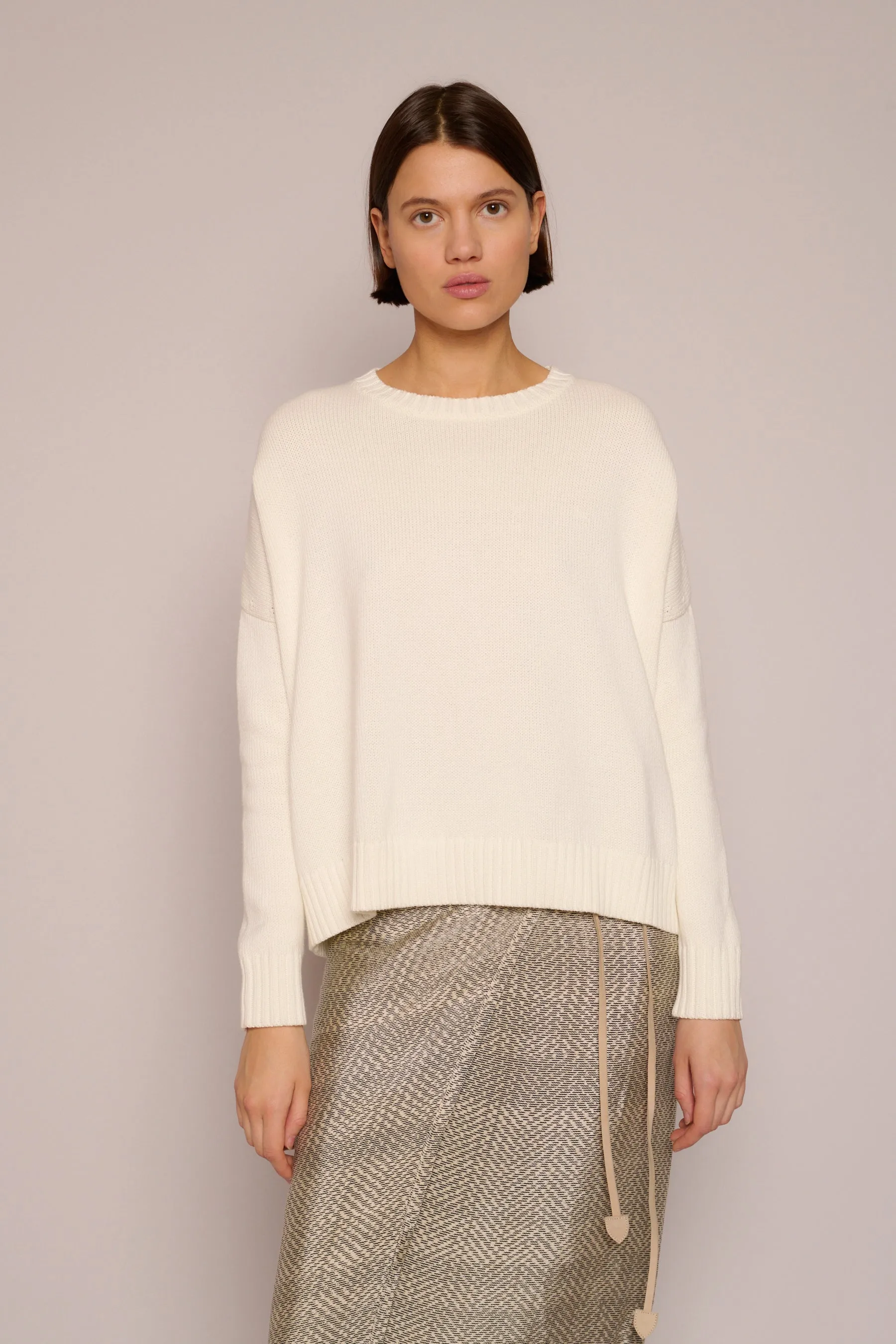 Wide Cotton Pullover in Creme